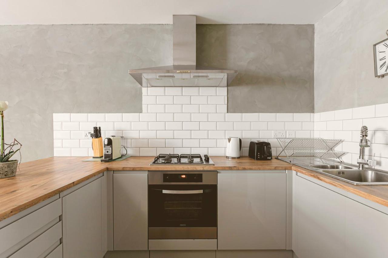 Penthousestays Nr Notting Hill - Luxury 2 Bedroom King Bed Apartment - Near Portobello Road Londyn Zewnętrze zdjęcie